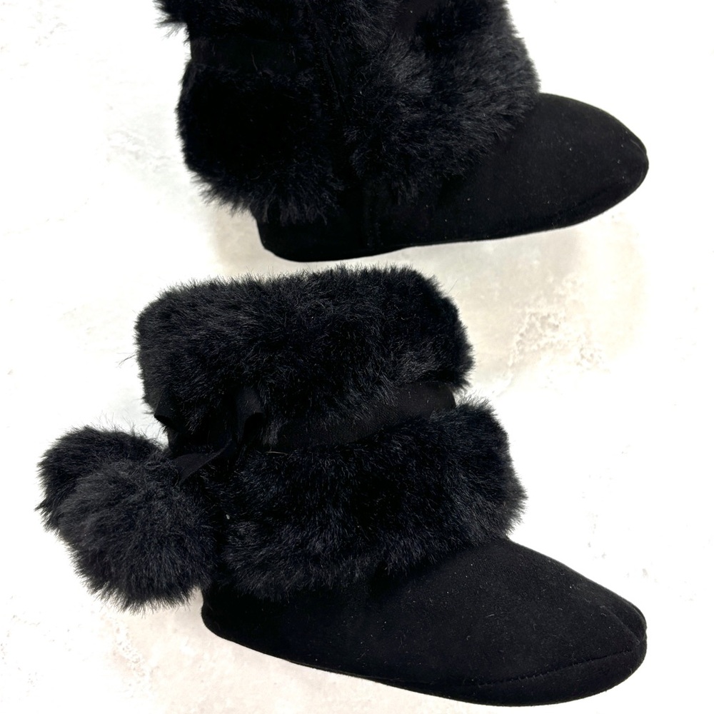 Baby’s black fur winter boots